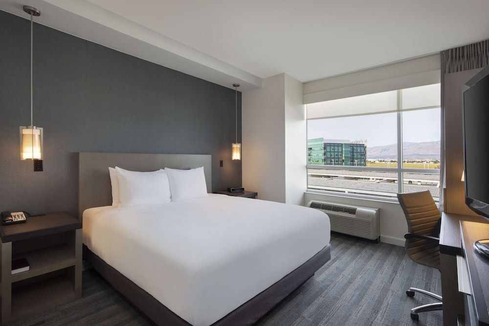 undefined HYATT house San Jose/Silicon Valley 8