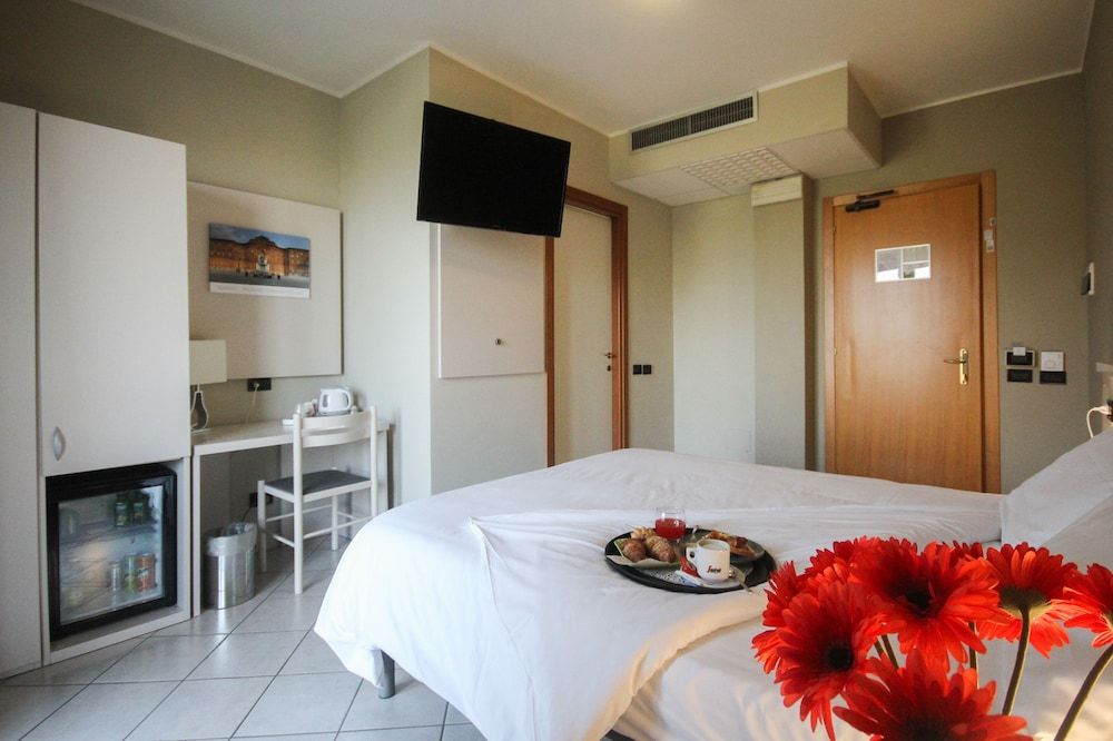 Green Class Hotel Candiolo Double Room 3