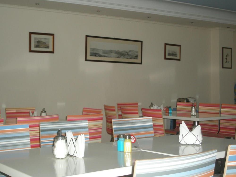 undefined Economy Hotel 8