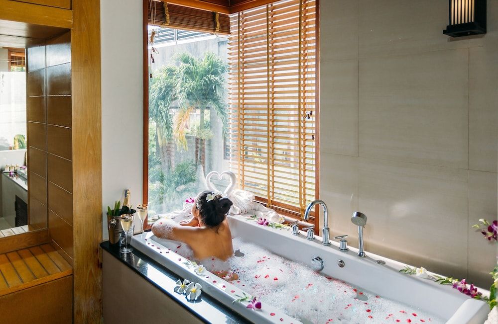 Ayara Kamala Resort & Spa Grand Thai with Natural Ocean View & Spa Bath 11