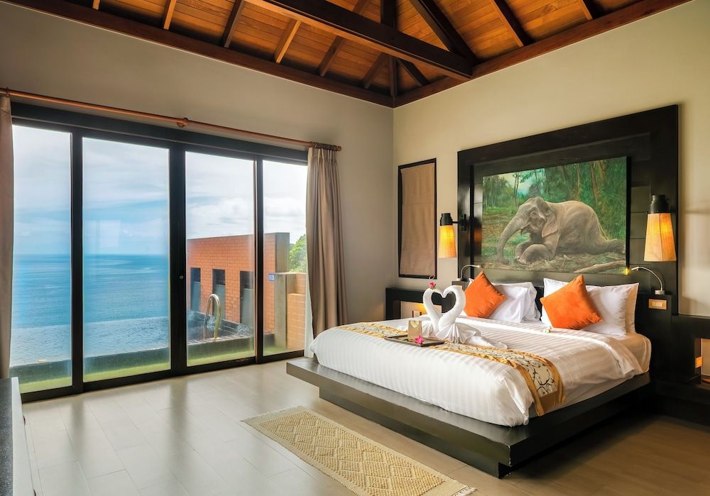 Grand Pool Villa Ocean View