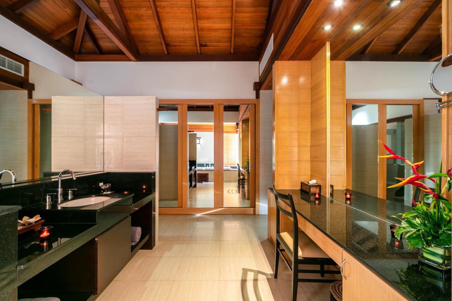 Grand Pool Villa