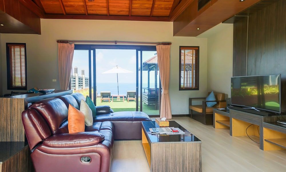 Grand Pool Villa Ocean View