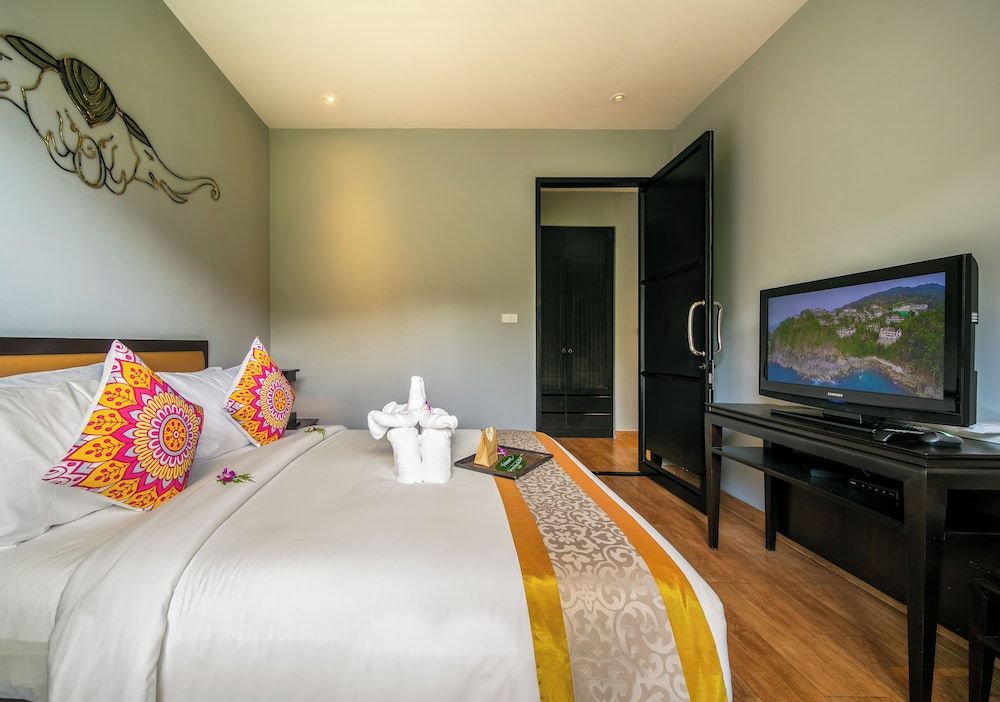 Family Access Pool 2-Bedroom Suite