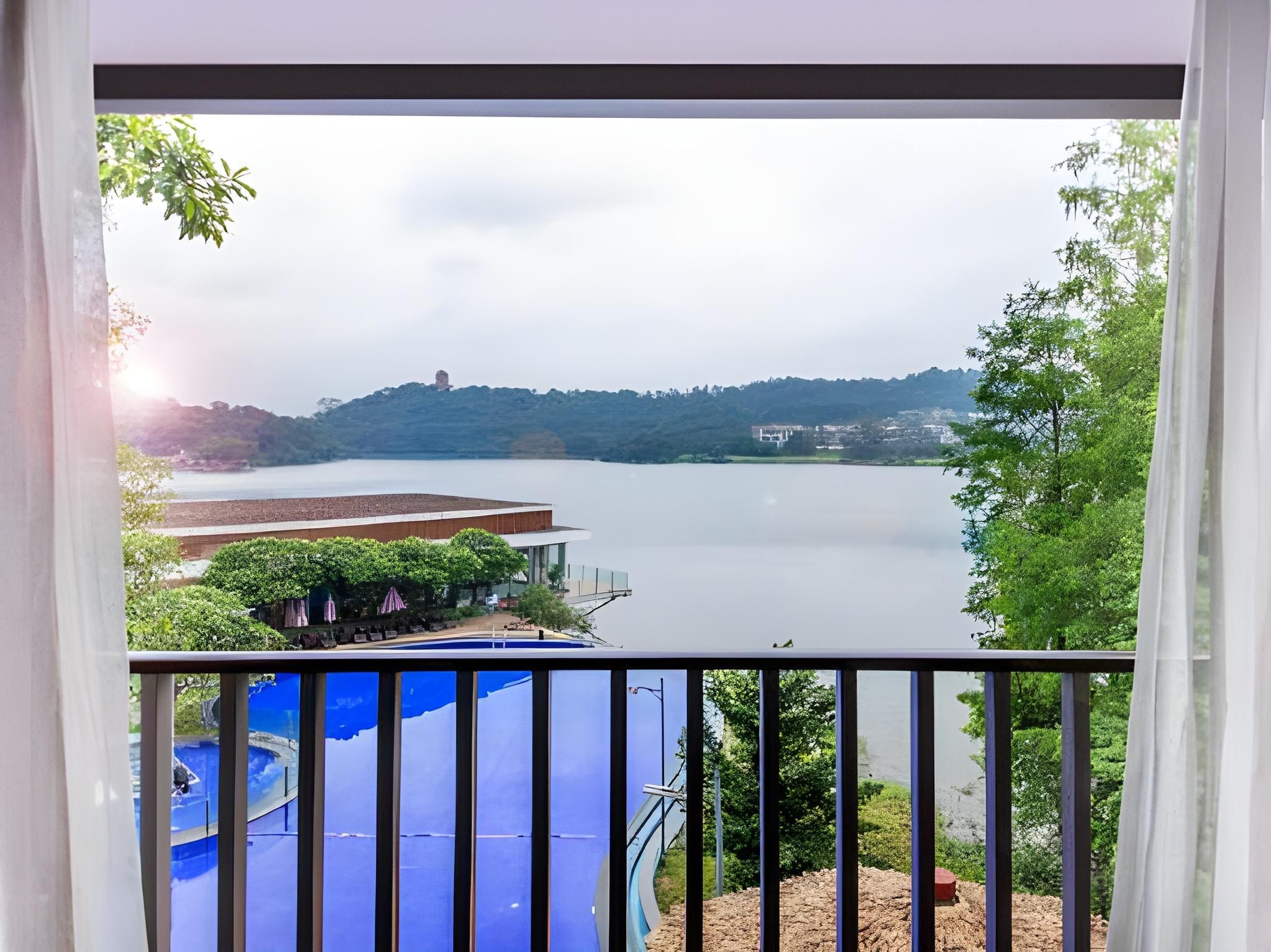 undefined Baiyun Lakeside Hotel 8