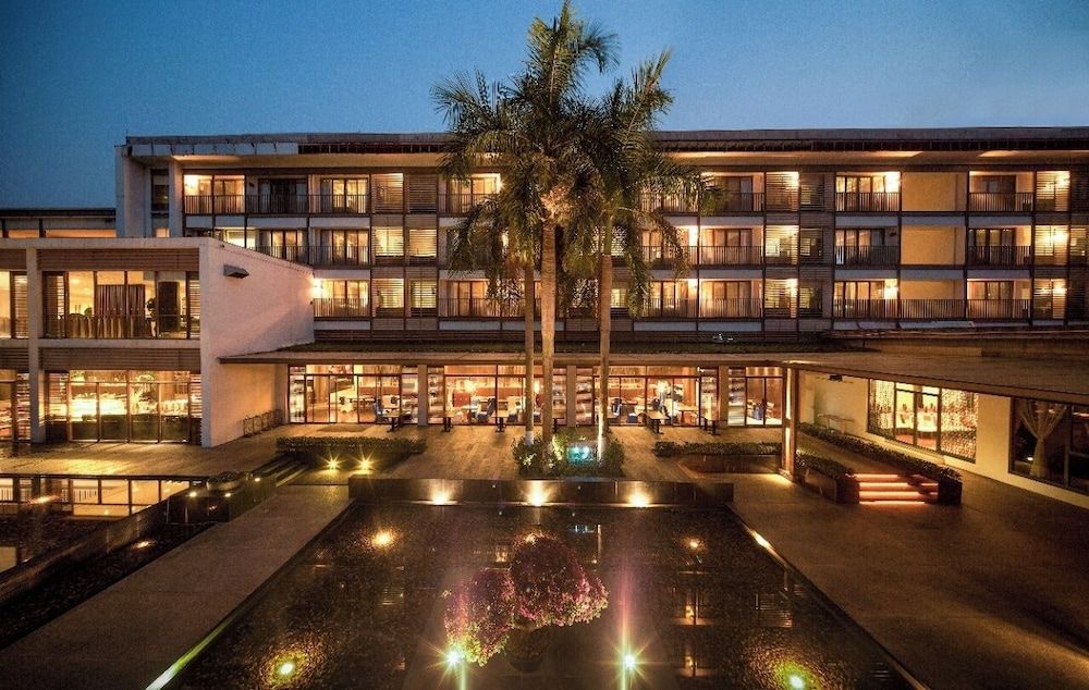 undefined Baiyun Lakeside Hotel 2