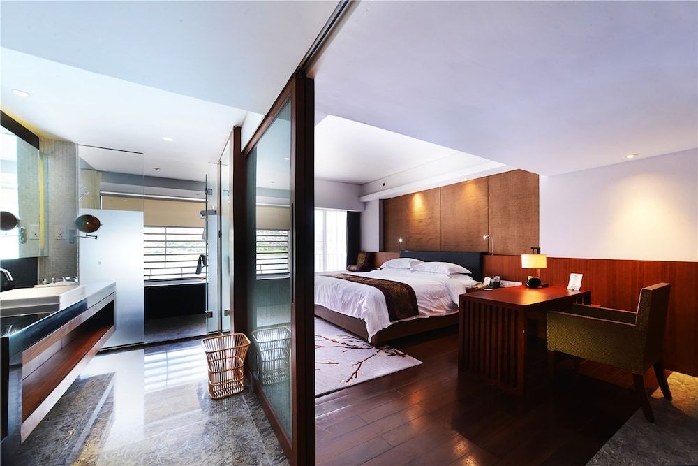 undefined Baiyun Lakeside Hotel 4