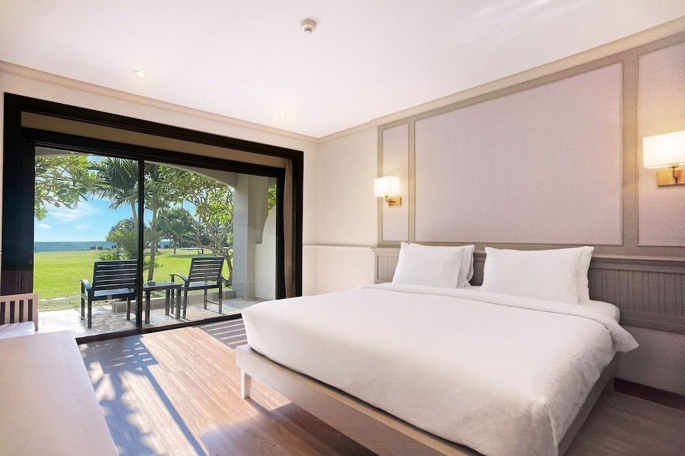 Deluxe Sea View with Terrace - King