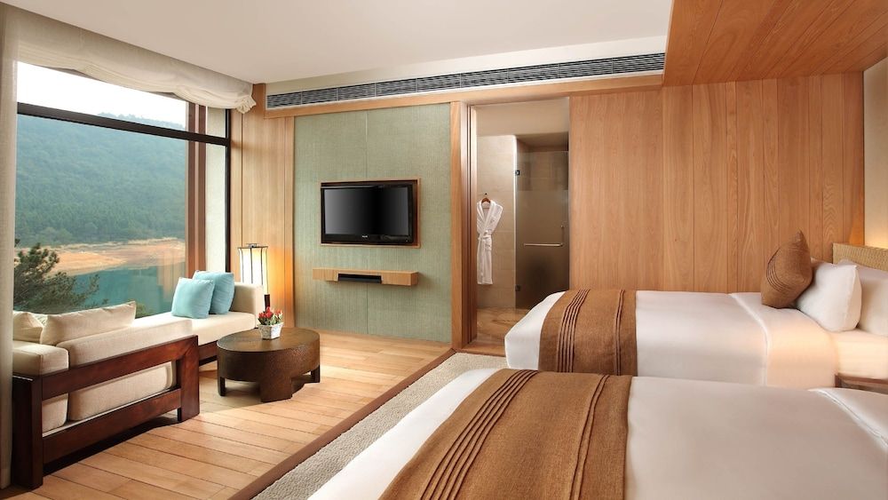 Premium Room, 2 Twin Beds, Lake View (Lighthouse)