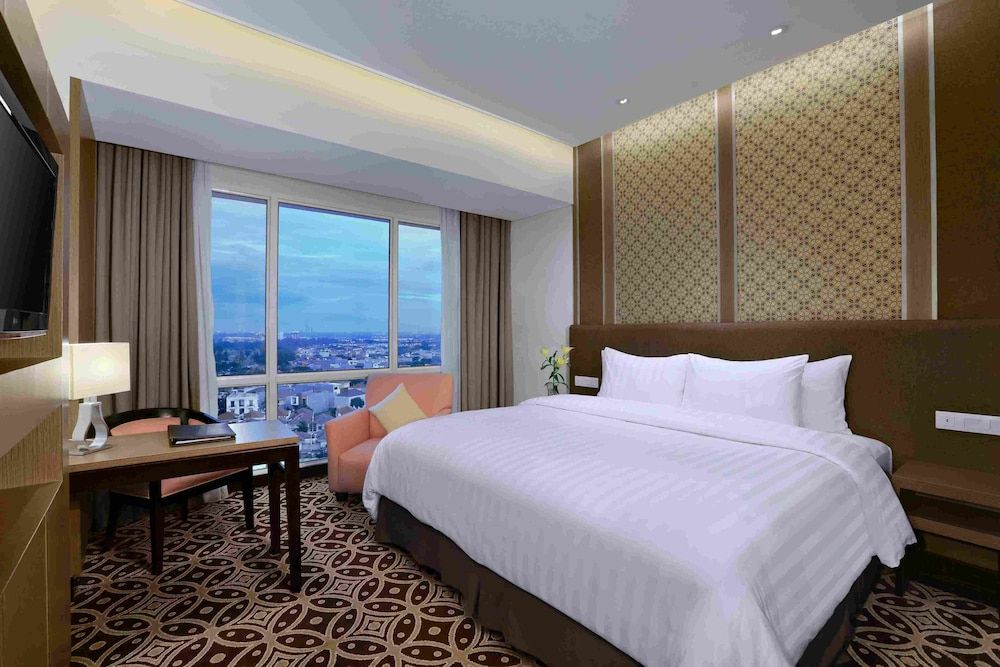 Atria Hotel Gading Serpong Deluxe Double Hollywood Style