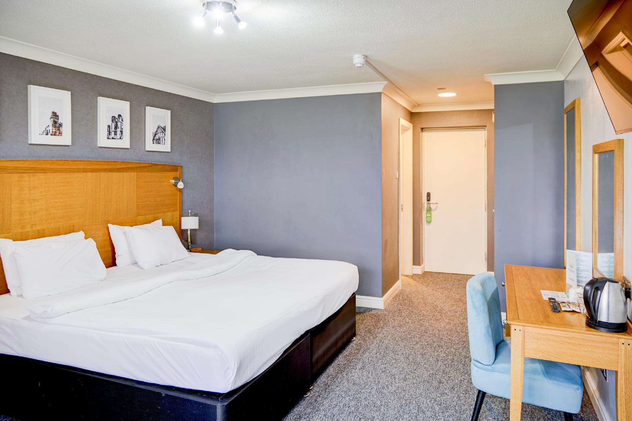 Deluxe Family Room for 4 People