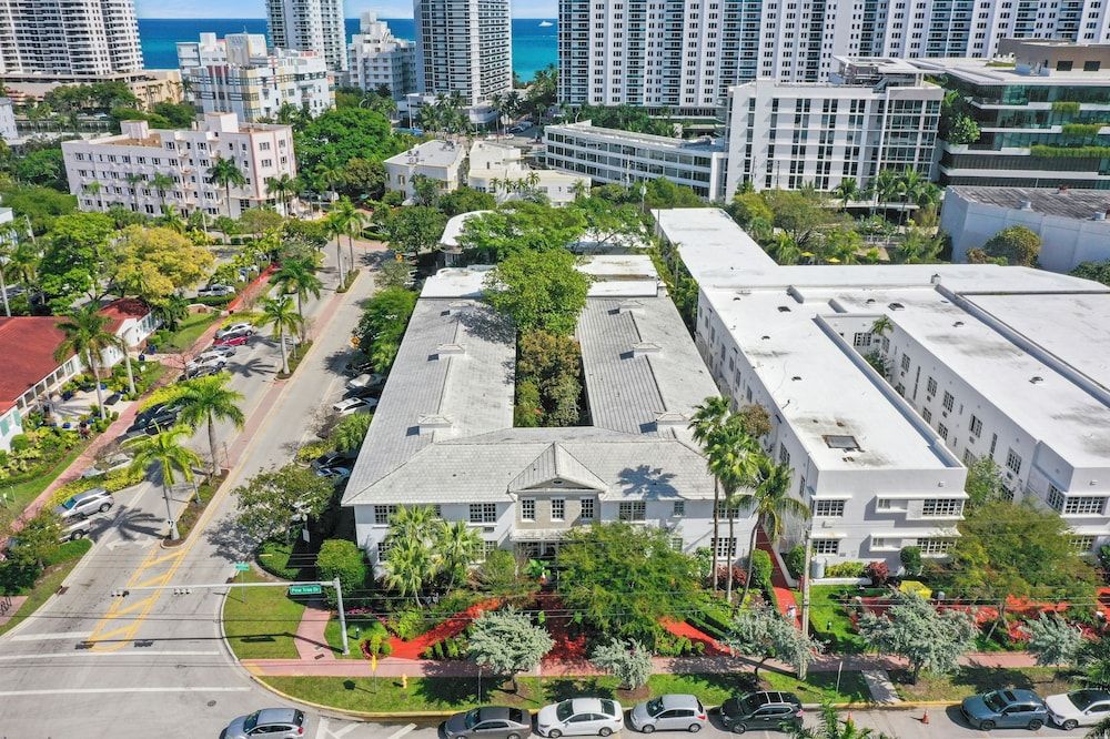 undefined Tradewinds Apartment Hotel 5