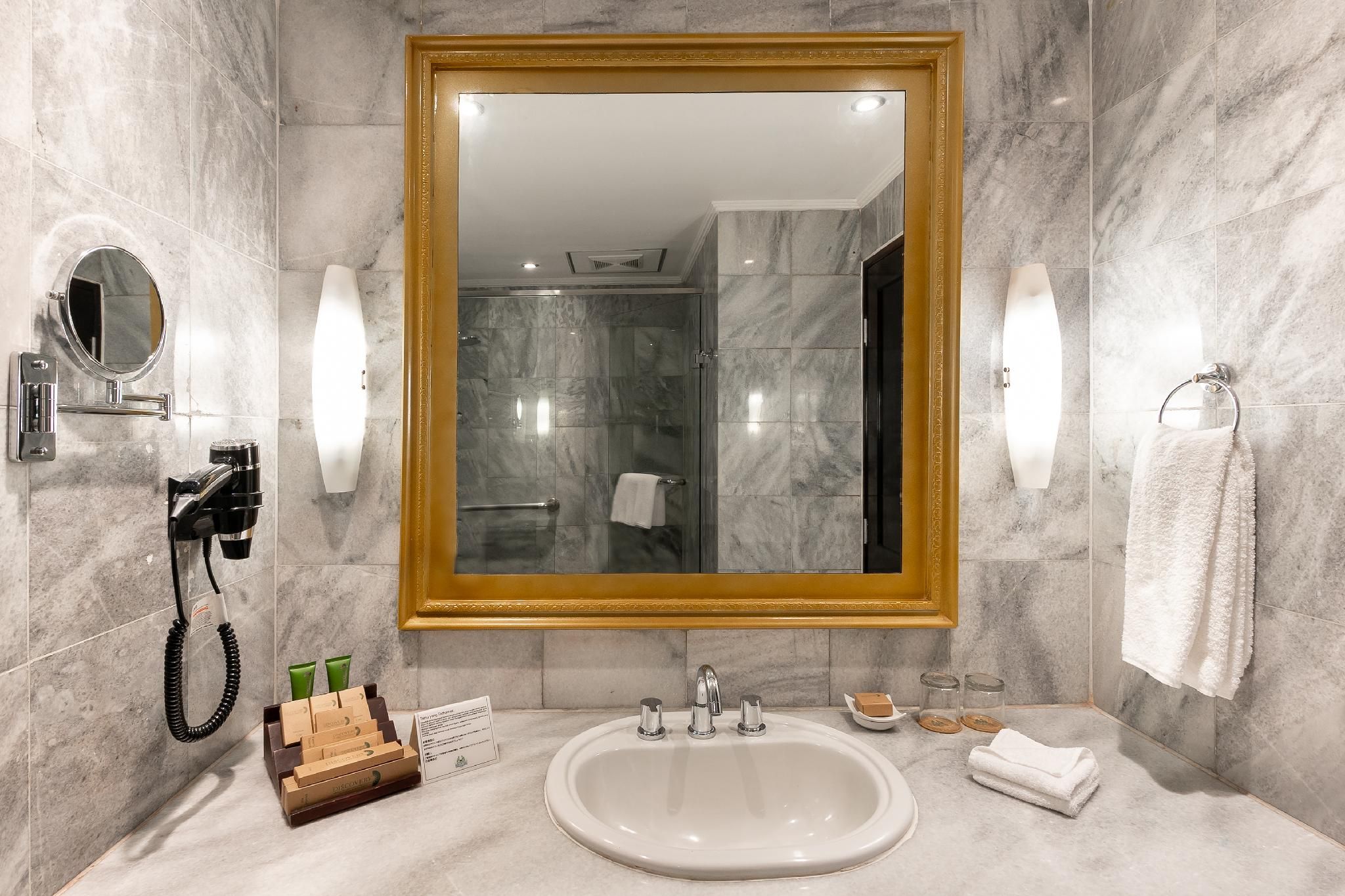 Discovery Kartika Plaza Hotel Deluxe Garden View Twin 3