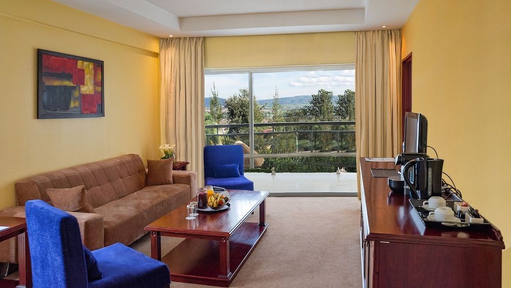 undefined Hôtel Des Mille Collines 9