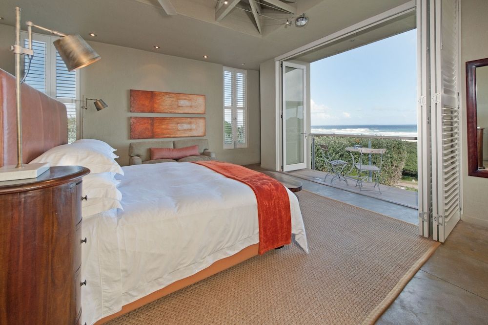 Mosselberg on Grotto Beach Sugarbird Junior Suite 3