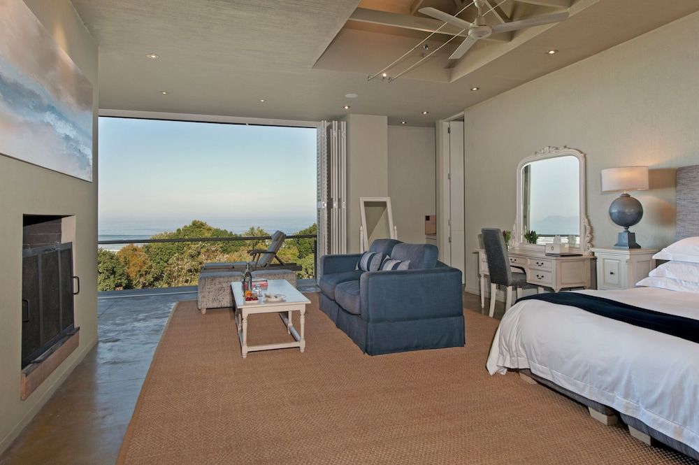 undefined Mosselberg on Grotto Beach 9