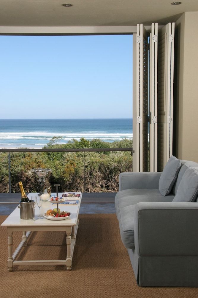 undefined Mosselberg on Grotto Beach 10