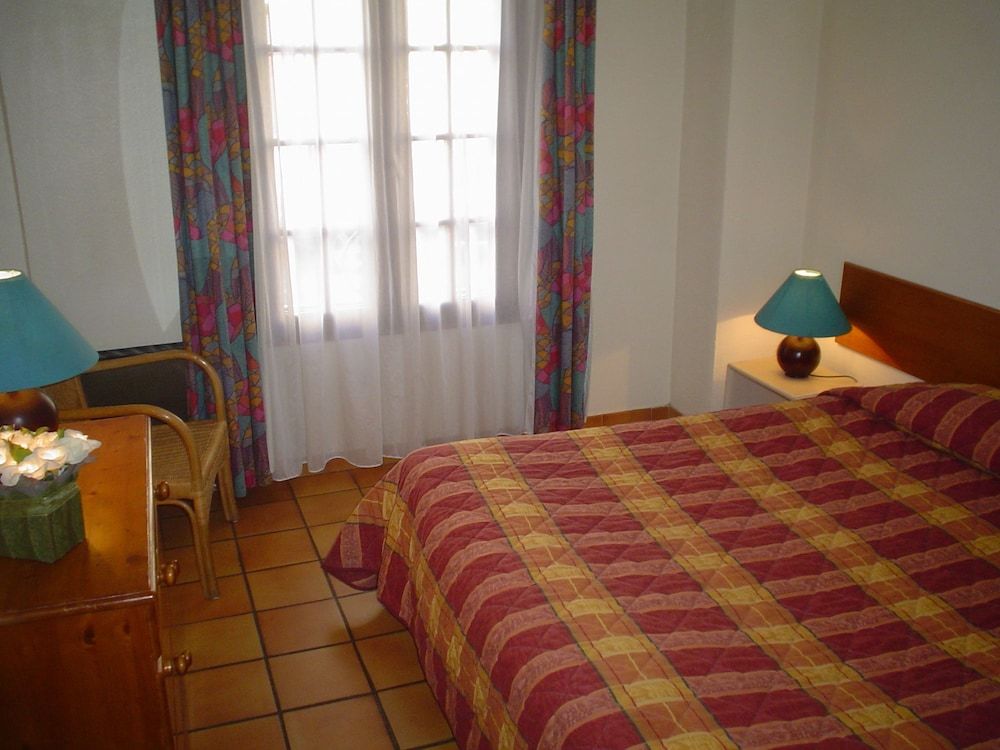 Studio with Shower (2 persons)