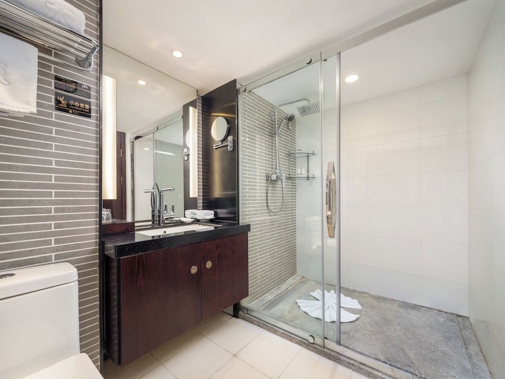 undefined Guangdong Hotel 10