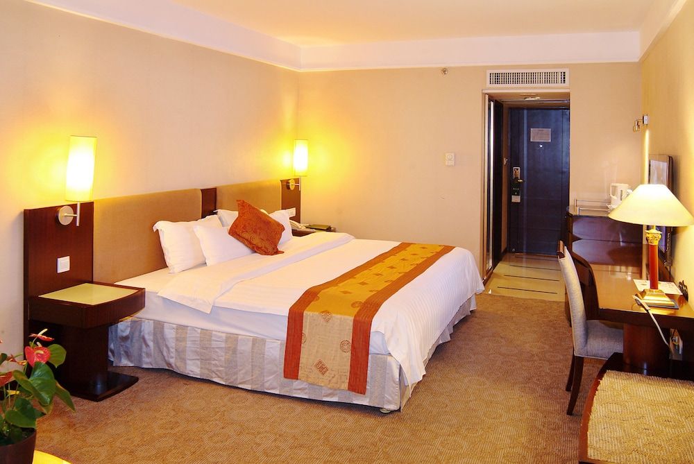 Guangdong Hotel-Free Shuttle & Registration Counter Service during Canton Fair Comfort Twin Room 5