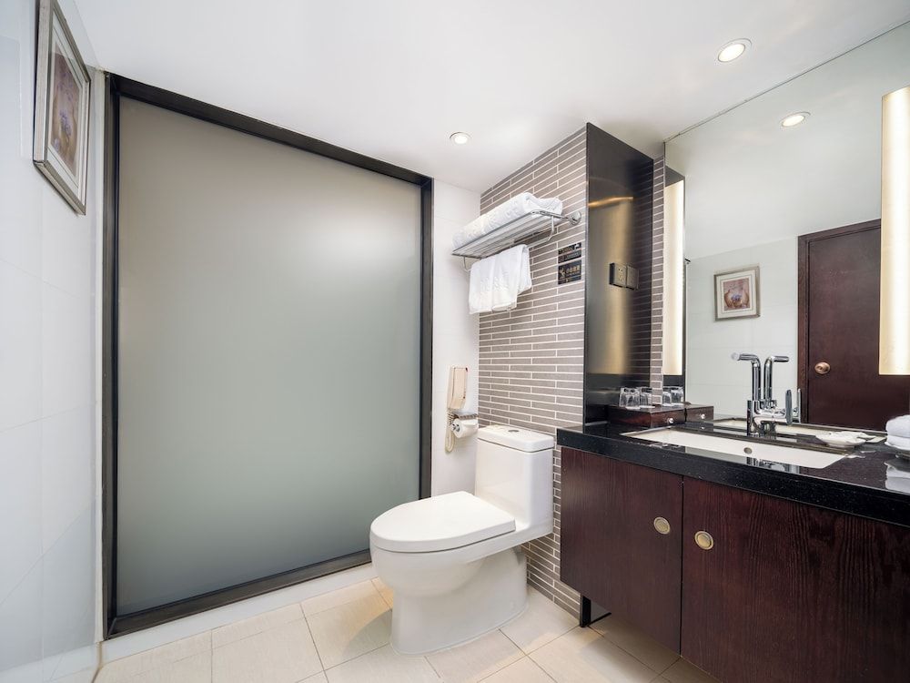 undefined Guangdong Hotel 9