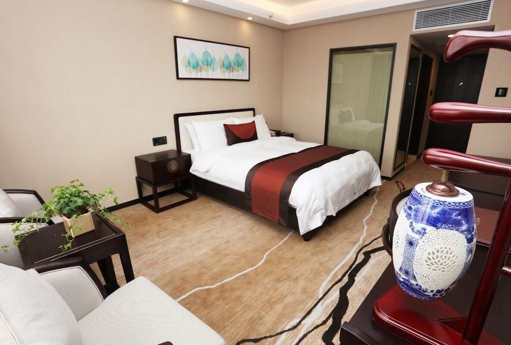 undefined Guangdong Hotel-Free Shuttle & Registration Counter Service during Canton Fair 2
