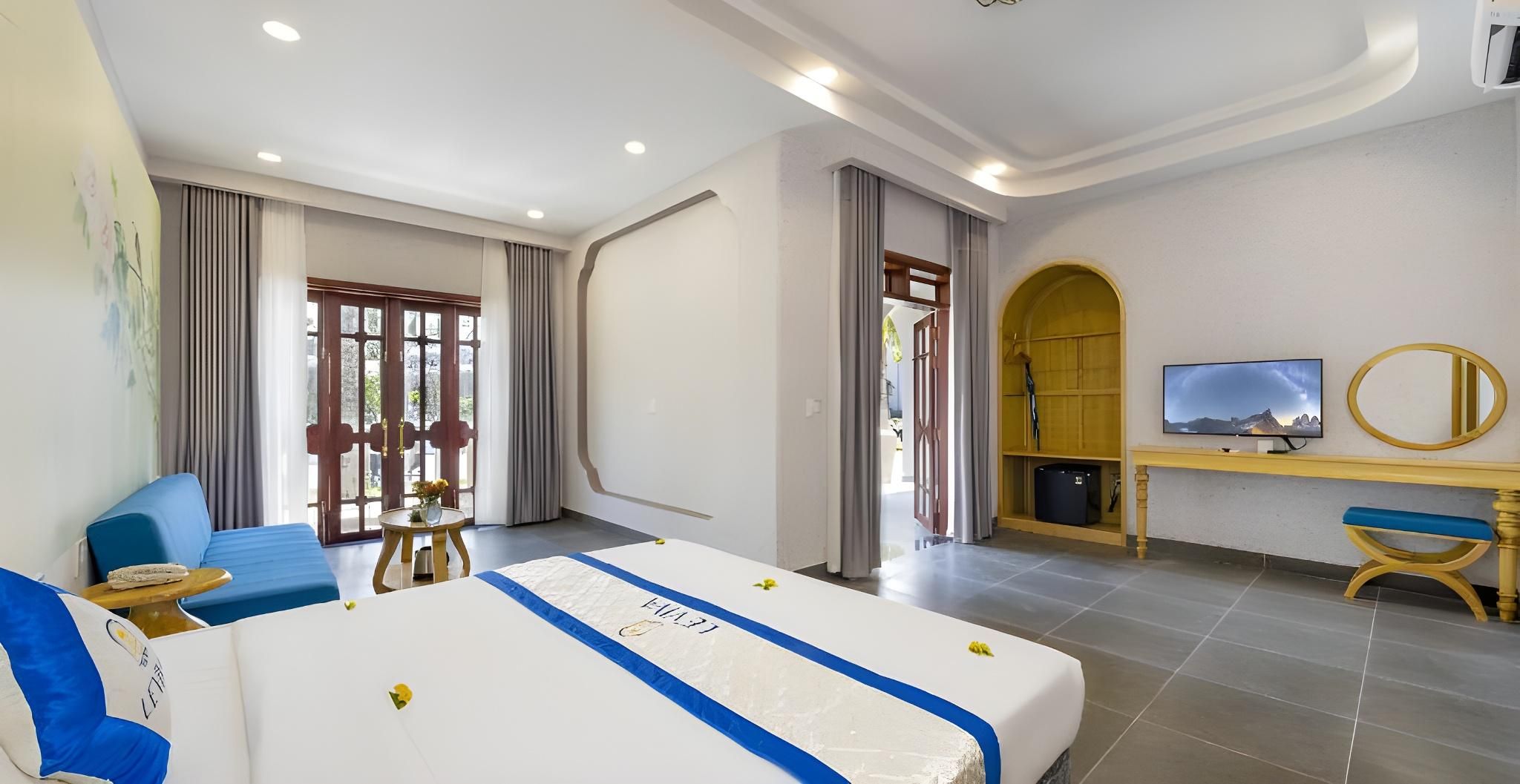 Premium Pool View Quadruple Room