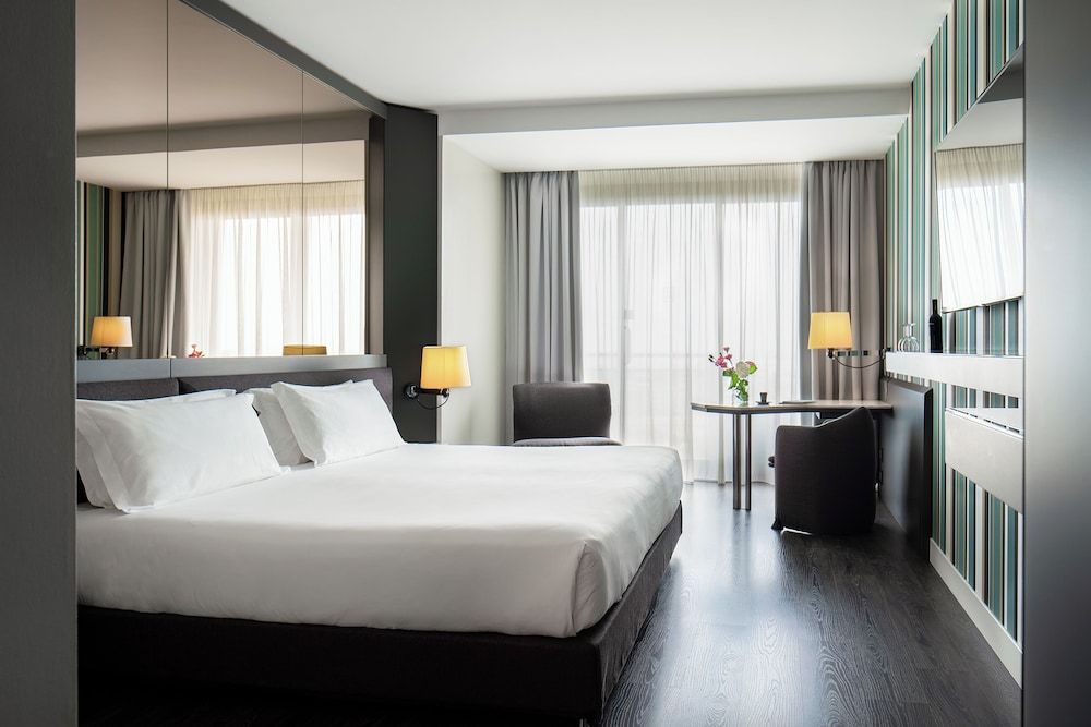 undefined The Nicolaus Hotel 8