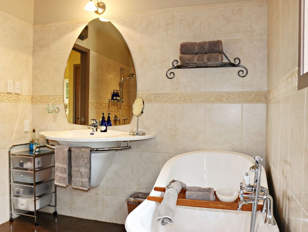 Luxury Cottage, 1 Bedroom, Terrace, Garden View