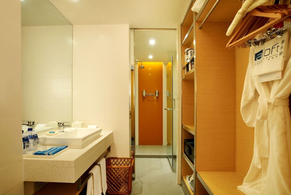 Suite, 1 Bedroom, City View