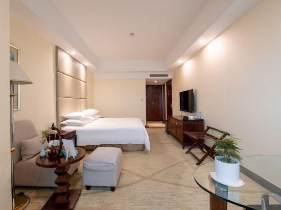 Superior Double Room with City View