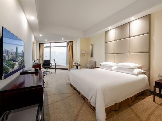 Superior Double Room with City View