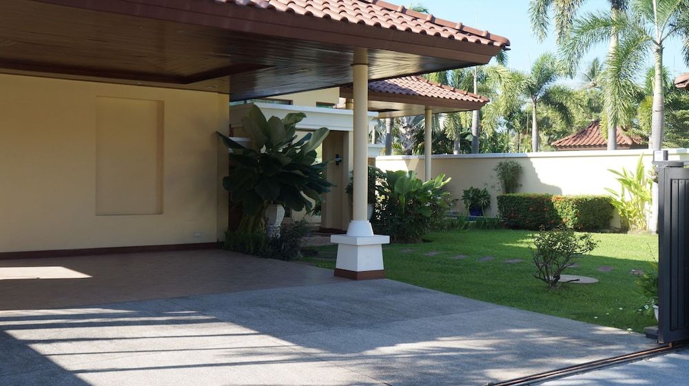 undefined Les Palmares Villas 3