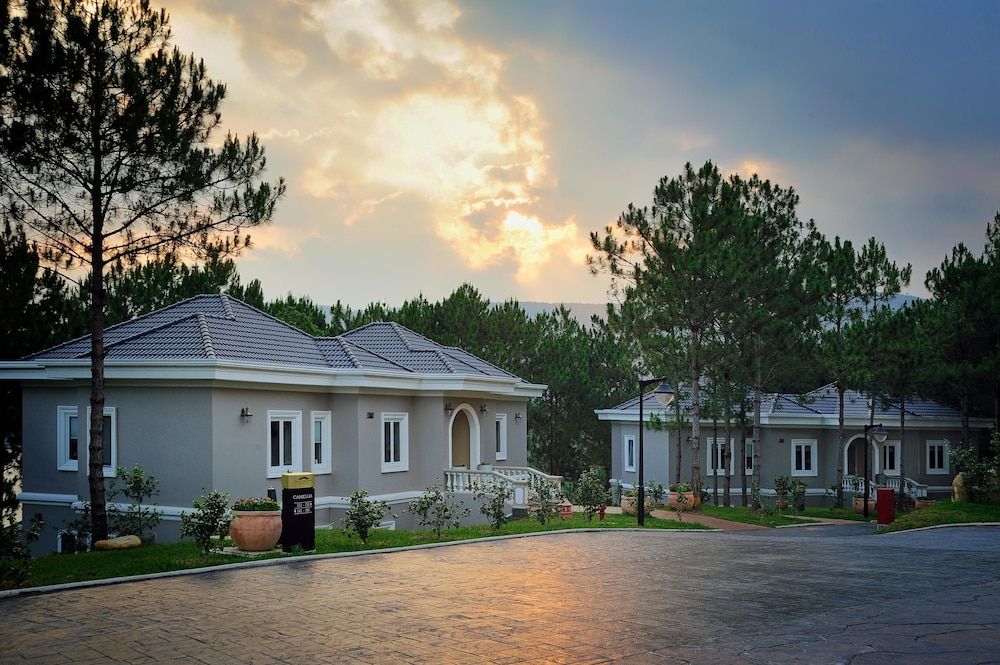 Dalat Edensee Lake Resort & Spa