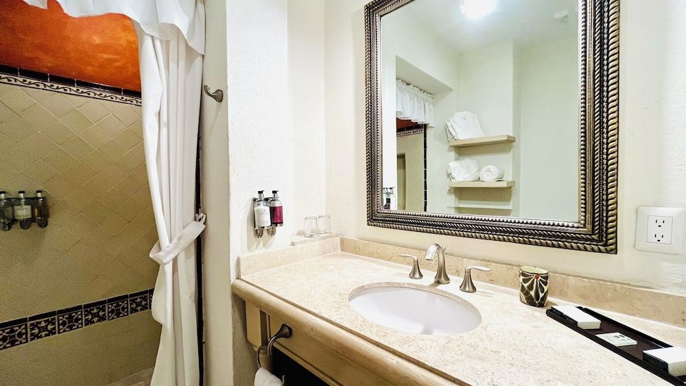 Casa Primavera Hotel Boutique & Spa Standard Room, 1 King Bed 16