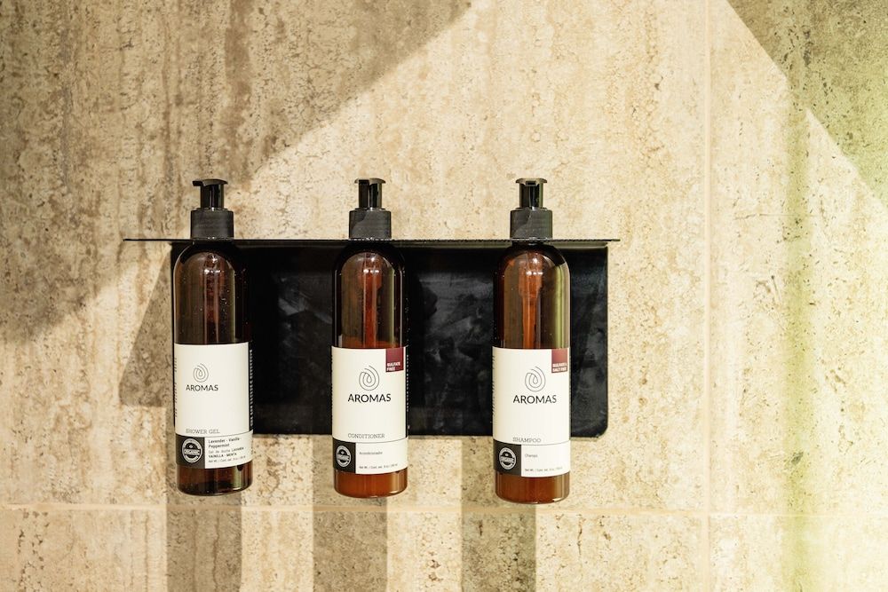 Cafe Playa Negra Superior Triple Room, Multiple Beds 5