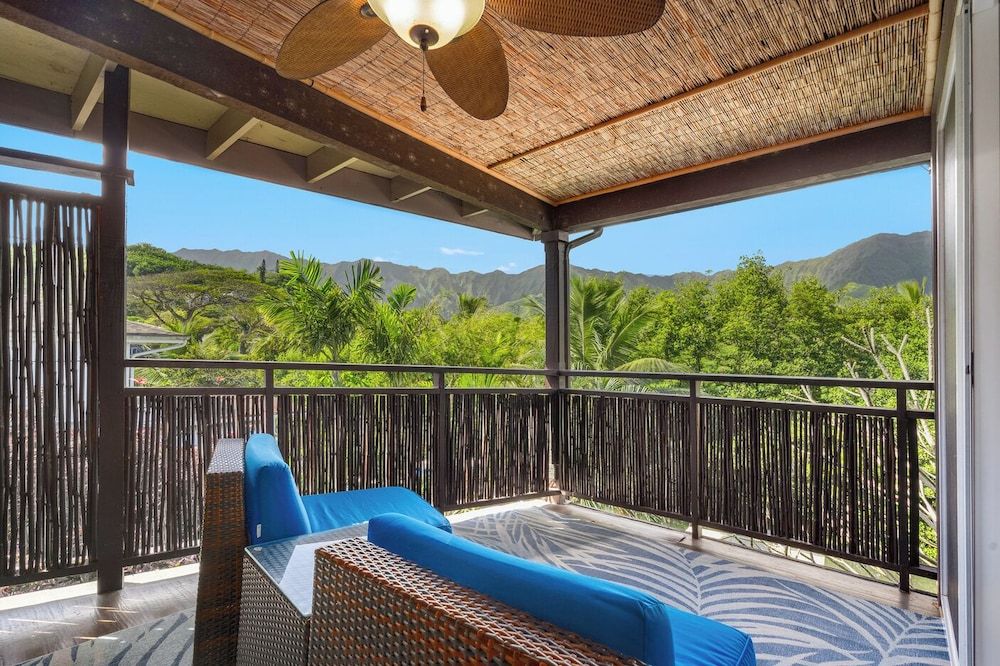 Paradise Bay Resort Suite, 1 Bedroom, Kitchenette, Mountain View 8