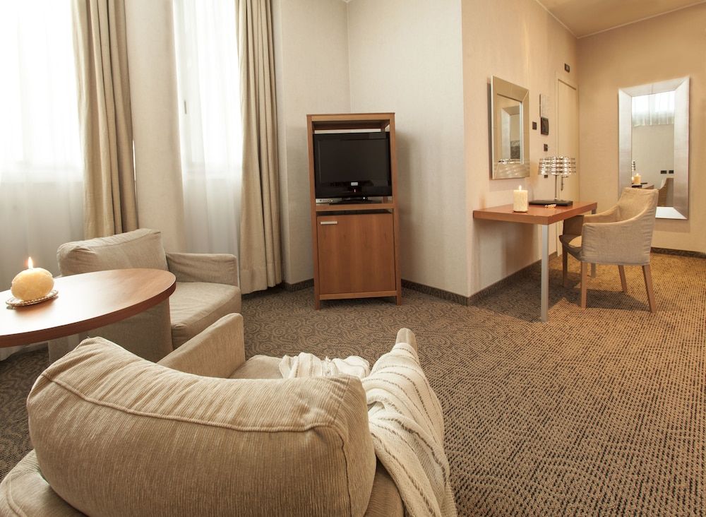 Hotel Cora Family Room 7