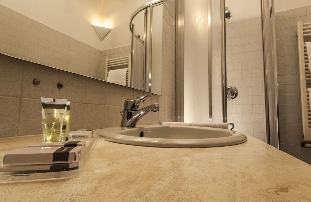 Hotel Cora Executive Twin Room 3