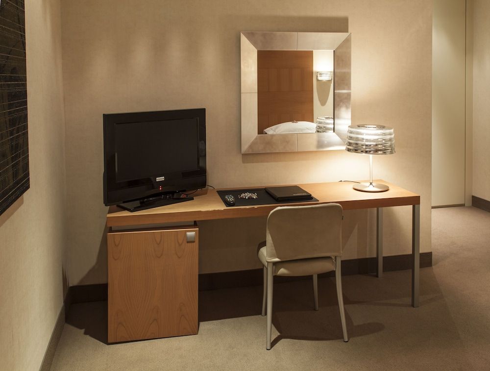 Hotel Cora Family Room 8