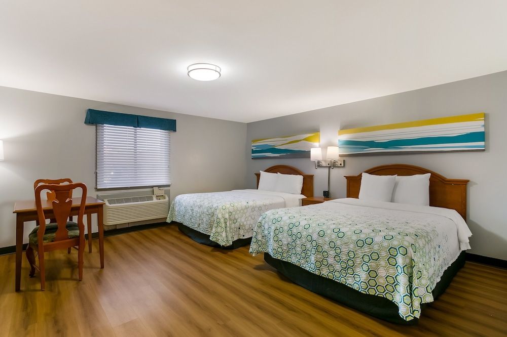 Studio, 2 Queen Beds, Smoking (Stove Top)