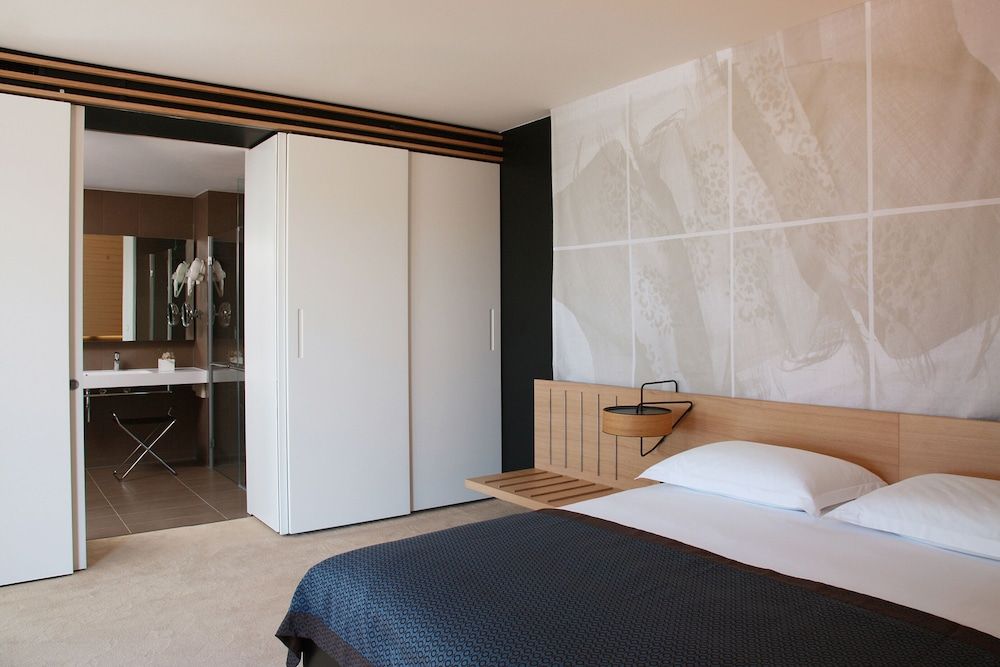 Gallery Suite