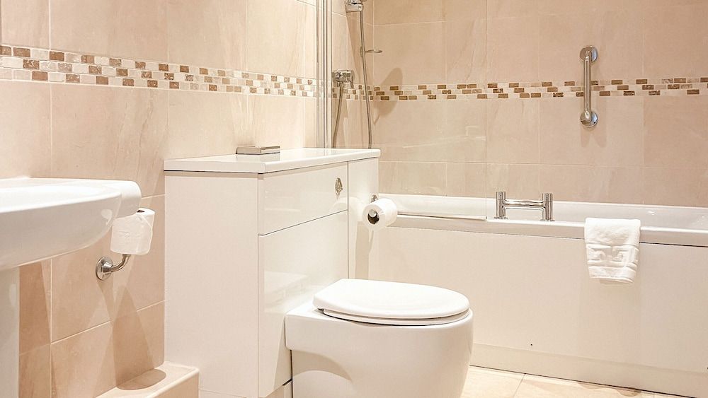 Horsley Lodge Hotel Double Room With Shower 3