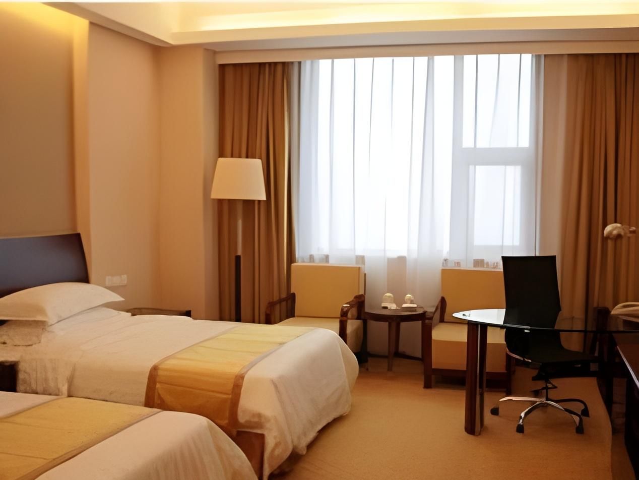 2 Bed Twin Superior Room