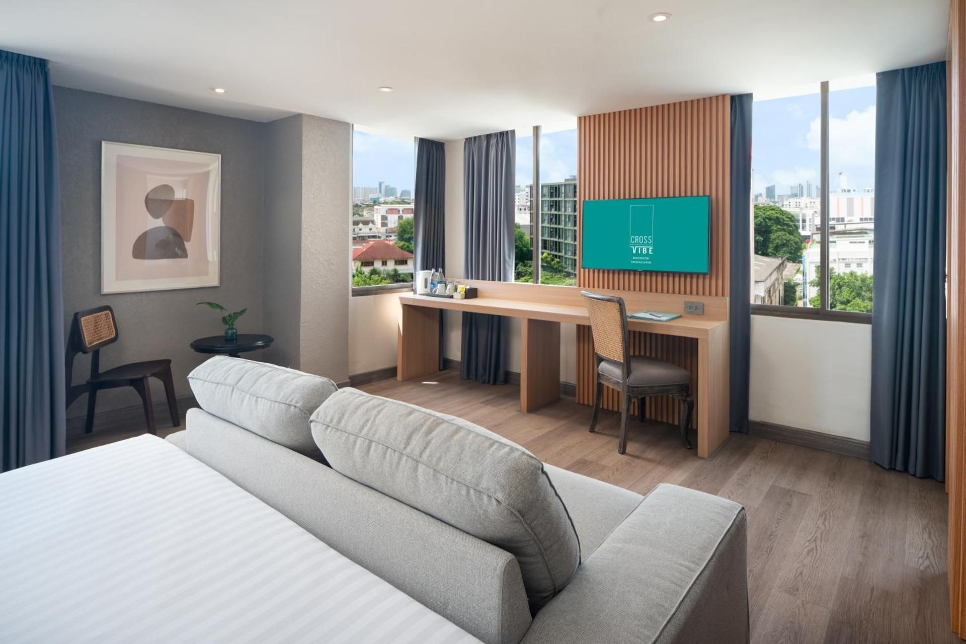 Corner Suite