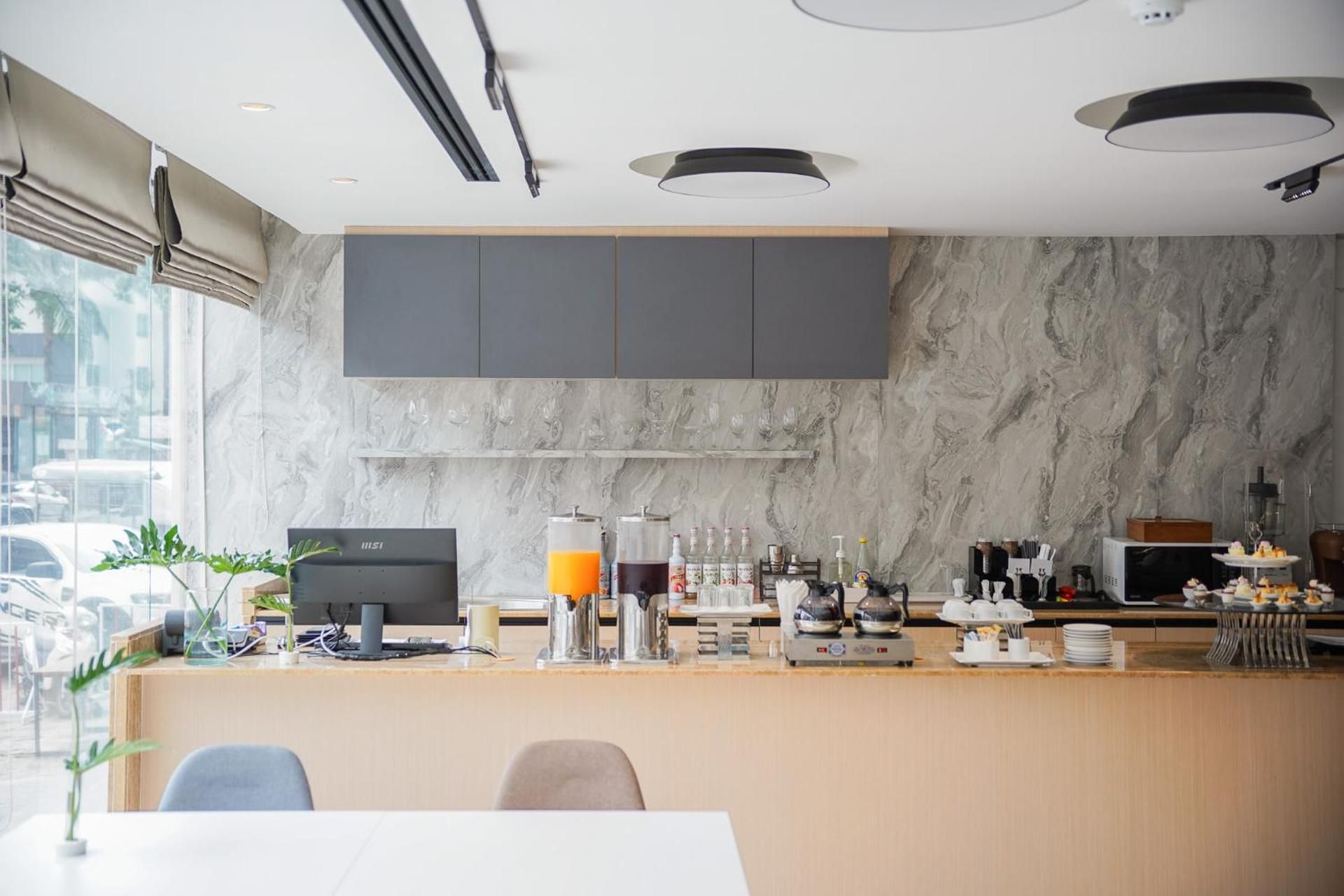 undefined Cross Vibe Bangkok Srinakarin 7