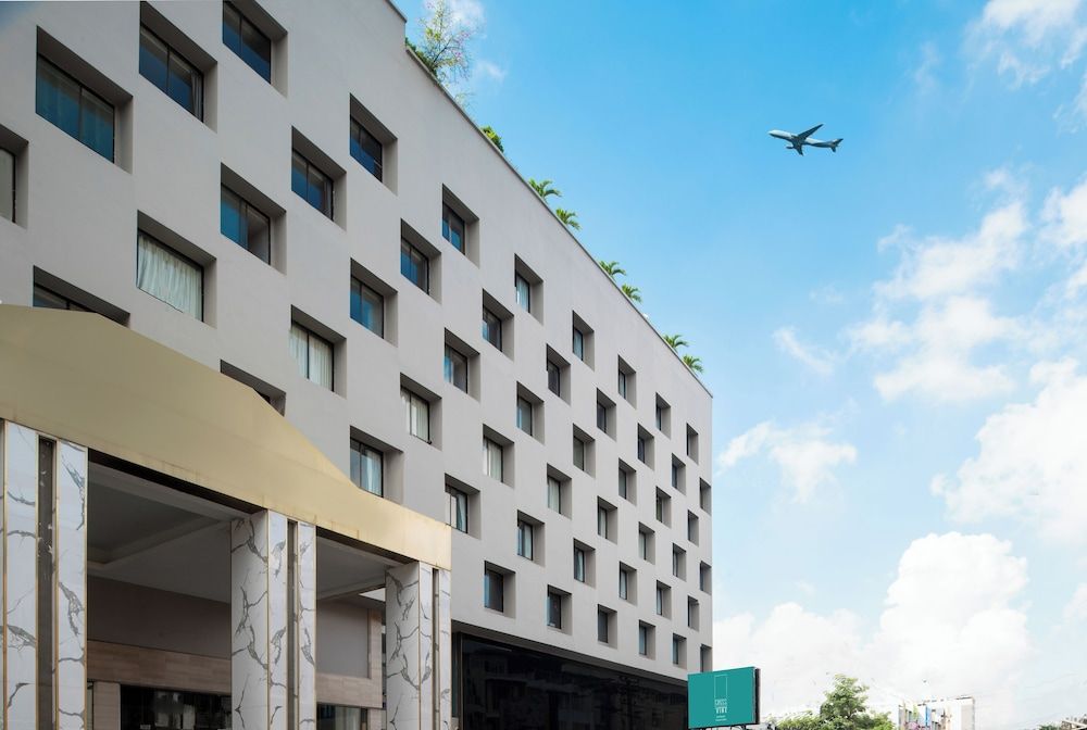 undefined Cross Vibe Bangkok Srinakarin 2