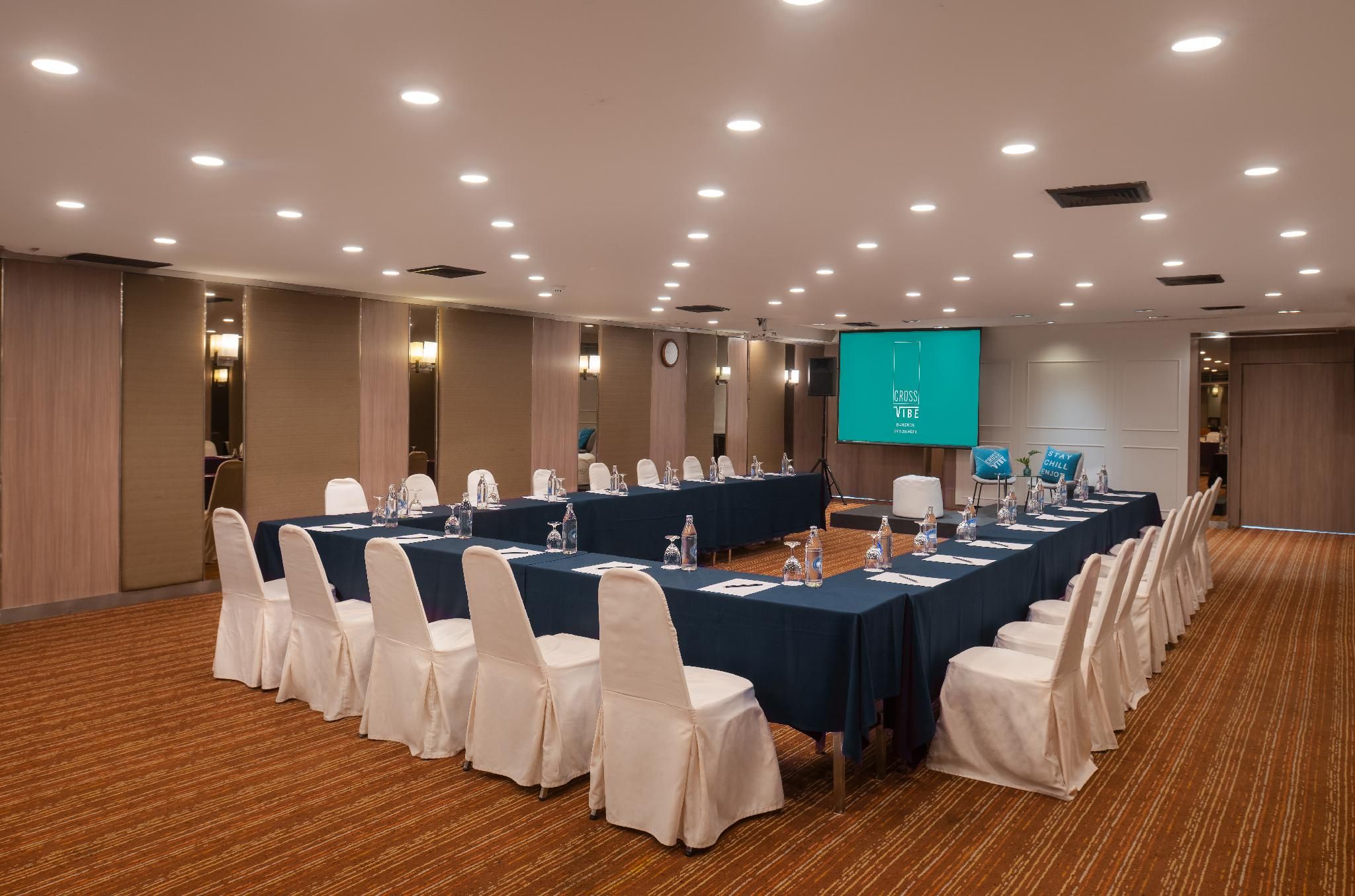 undefined Cross Vibe Bangkok Srinakarin 10