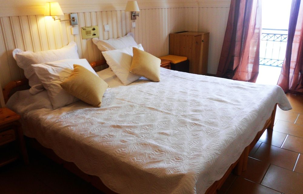 Standard Double Room, 1 Double or 2 Twin Beds, Sea View