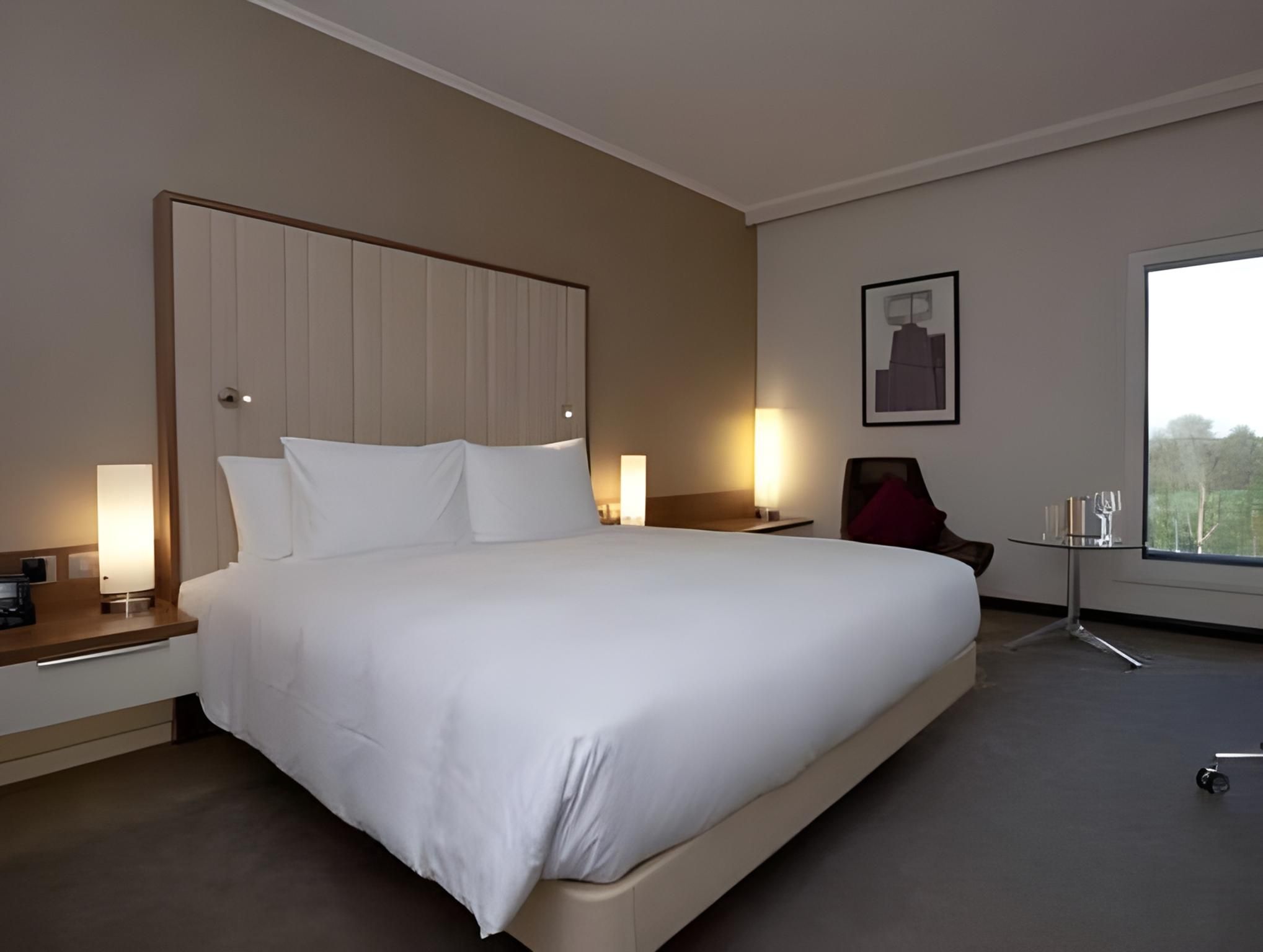 undefined Hilton London Heathrow Airport Terminal 5 5